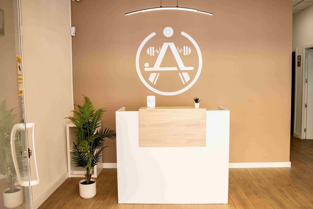 clinica de fisioterapia reactivat en benetusser adrian padilla (1) clinica de fisioterapia reactivat en benetusser adrian padilla (1)